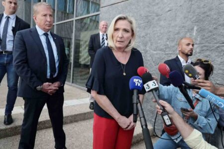 Le Pen Criticises Macron’s “Irresponsible” Long-Range Missiles Promise To Ukraine