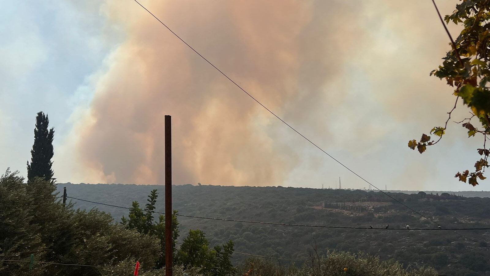 Lebanon Front Update: Israeli Shelling Starts Large Fires, Hezbollah Pauses Attacks (Videos)