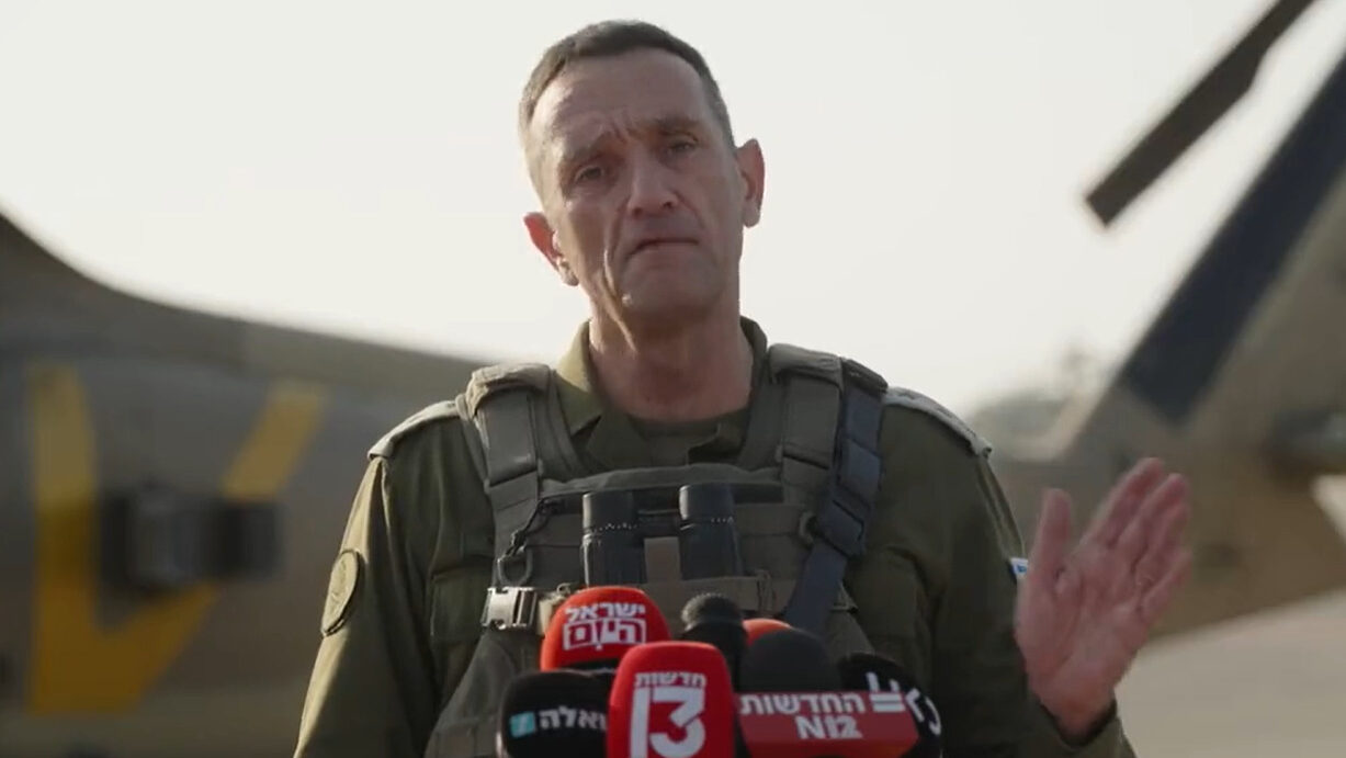 Israeli Army Chief Of Staff Says His Troops Are Surrounding Gaza (Videos)