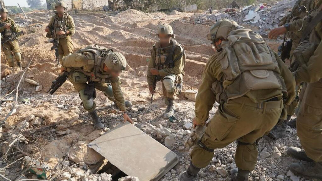 Israeli Army Destroys Hamas Tunnels, Receives More Blows From Hamas (18+ Videos)