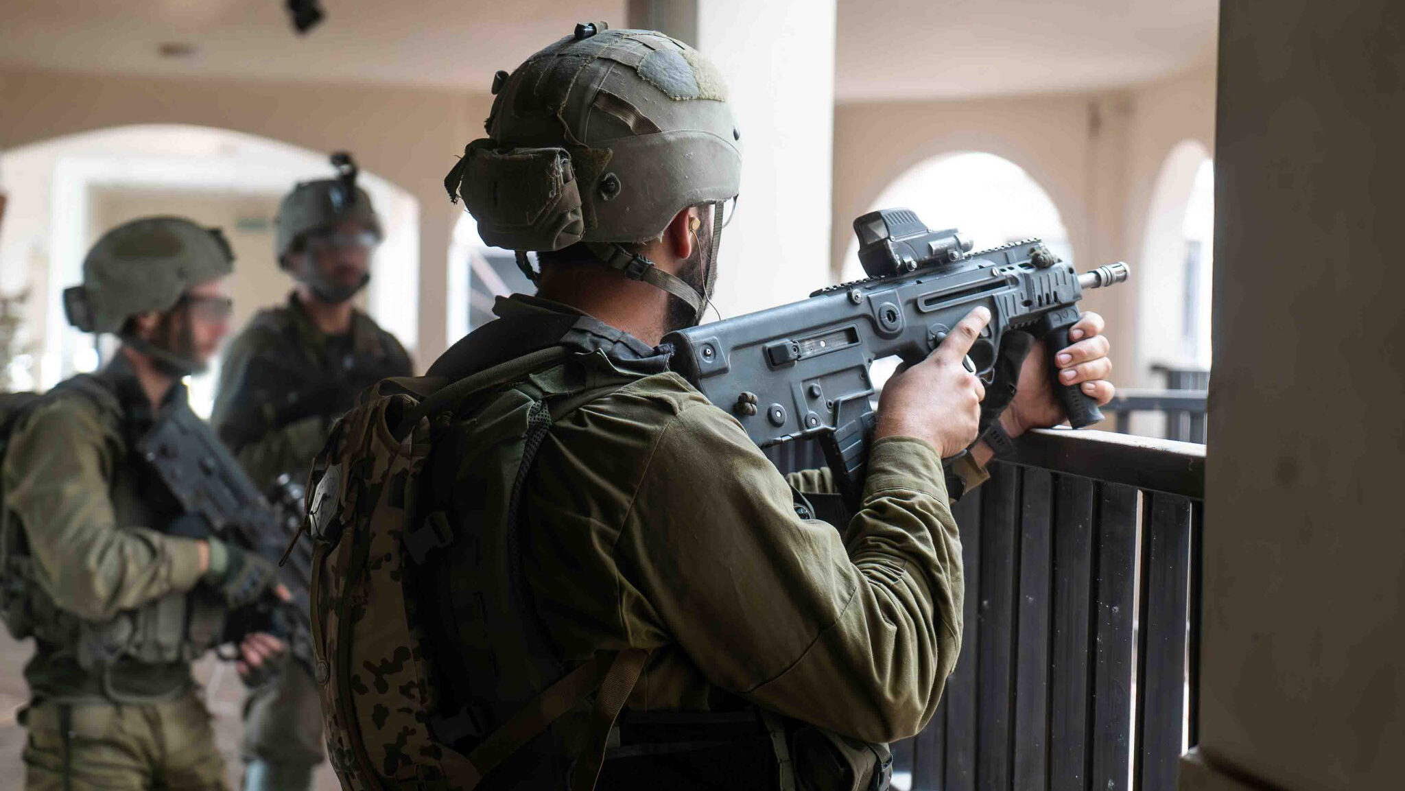 Israeli Troops Storm Civilian-Packed Al-Shifa Hospital In Northern Gaza (18+ Videos)