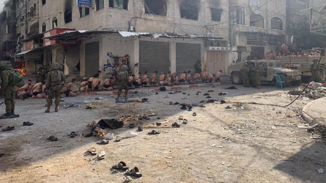 Israeli Army Rounds Up Dozens Of Men In Gaza (Photos)