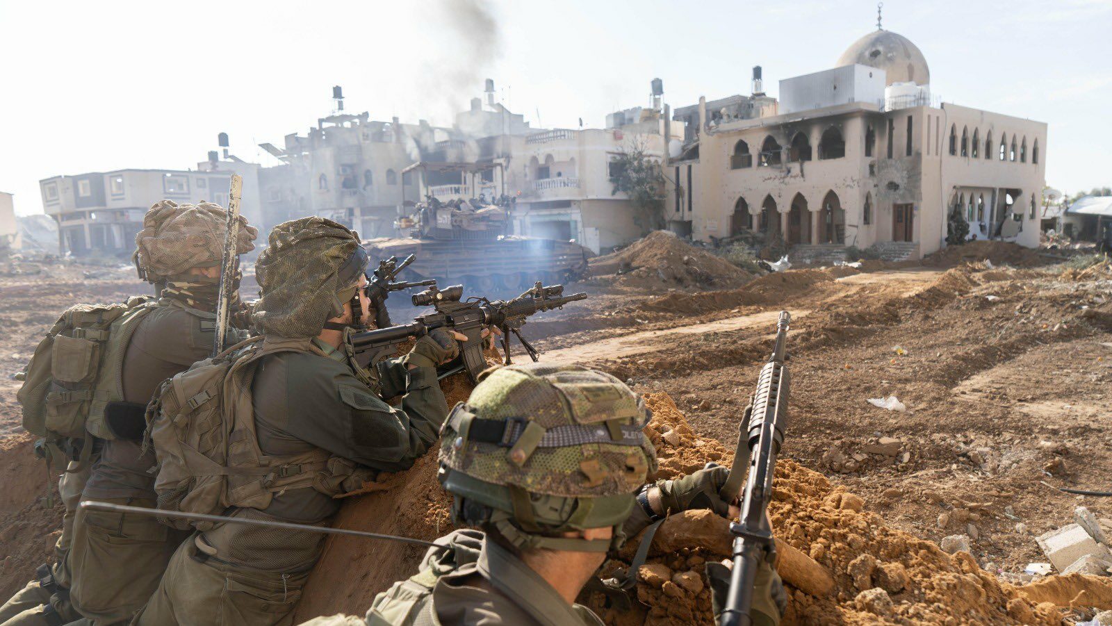 Israeli Army Orders Evacuation Of Khan Younis Refugee Camp As Battle Rages In Gaza (Videos)