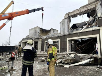 UPDATED: Ukrainian Nazis Killed Dozens Of Civilians In Strike On Bakery In Lisichansk, LPR (18+)