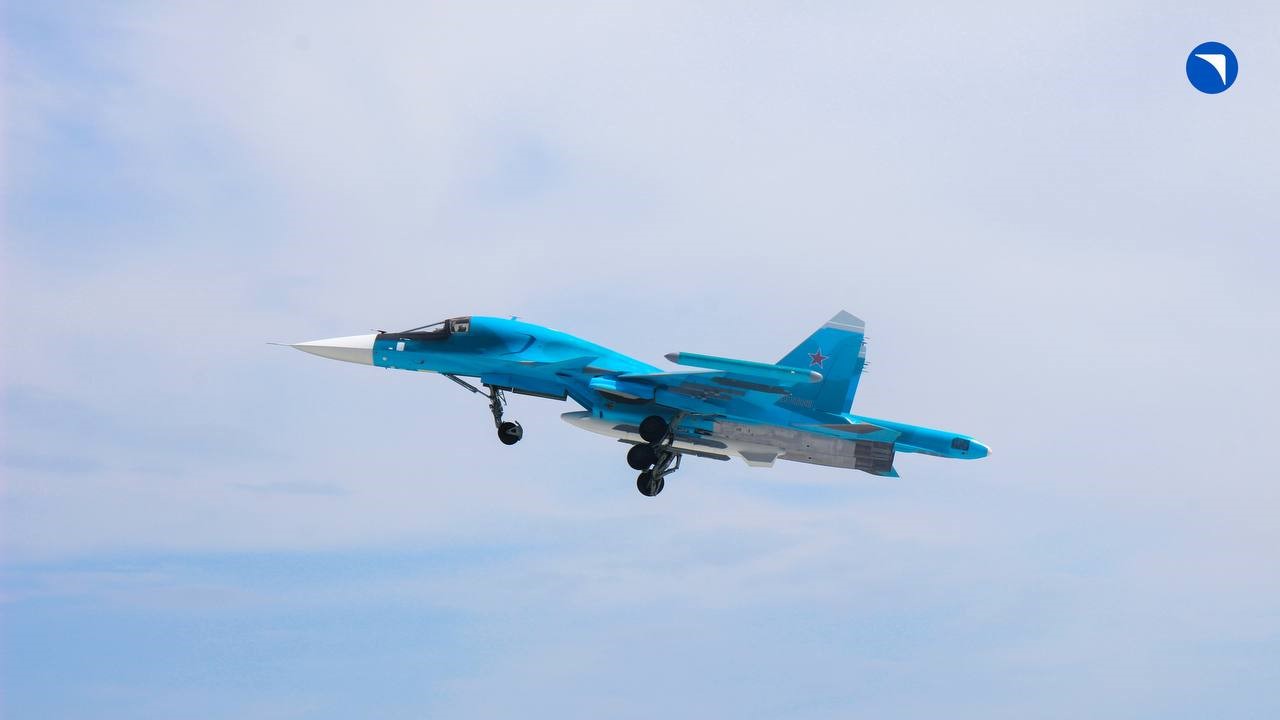 Russian Aerospace Forces Receive Second Batch Of Su-34 Bombers This Year (Video)