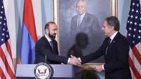 US, Armenia Sign Strategic Partnership Agreement As Azeri Invasion Looms