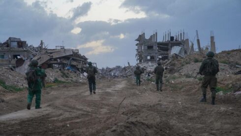 Israeli Army Expands Ground Operations To Southern Gaza (Video, Photos)