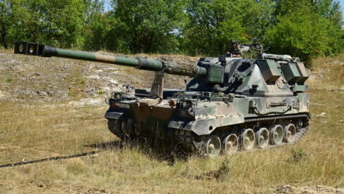 British Army Sent All Of Its AS-90 Howitzers To Ukraine - Report