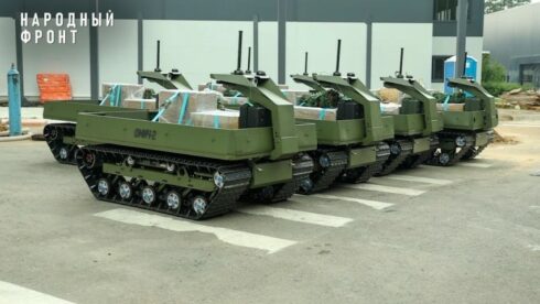 Russian Engineers Unveil Unique Optionally-Manned Ground Vehicle (Video)