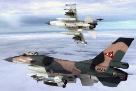 Venezuelan Air Force Challenges U.S. Navy