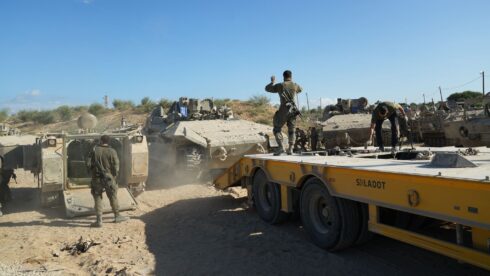 Israeli Soldiers Killed Amid Army Withdrawal From Gaza (Videos)