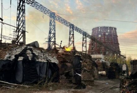 Disruption of Frontline Supplies: Russian Strikes on Ukraine's Key Infrastructure